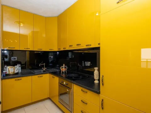 Izdavanje, trosoban stan, 98m², City Kvart, Podgorica - image 3