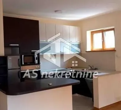 Izdavanje, četvorosoban stan, 115m², Savski Venac, Beograd - image 3