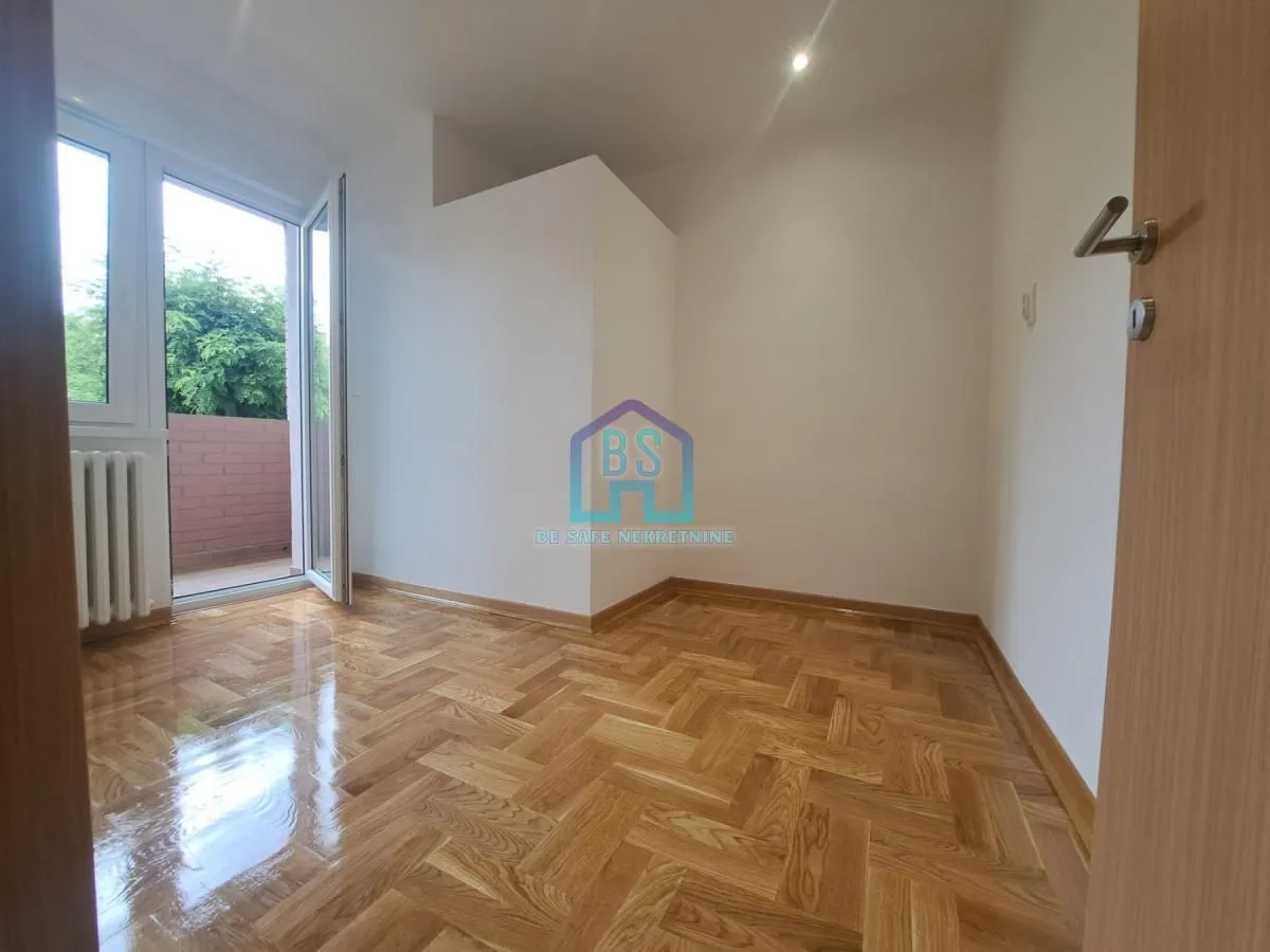 Prodaja, dvosoban stan, 49m², Grbavica, Novi Sad Sve Podlokacije