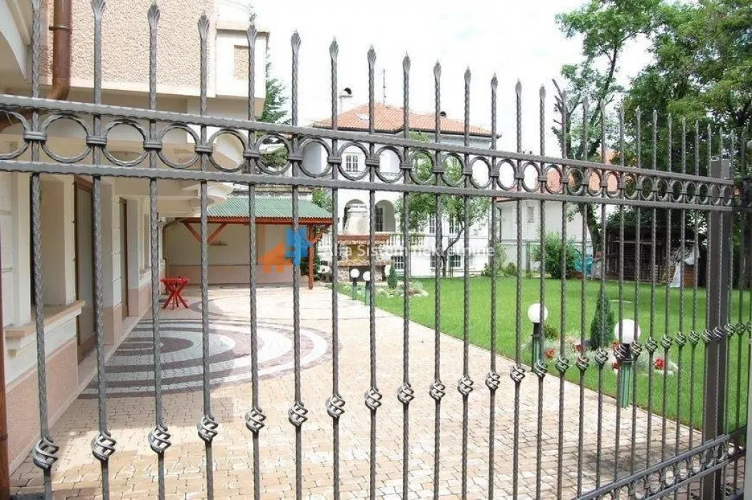 Rent, four bedroom apartment, 100m², Savski Venac, Beograd