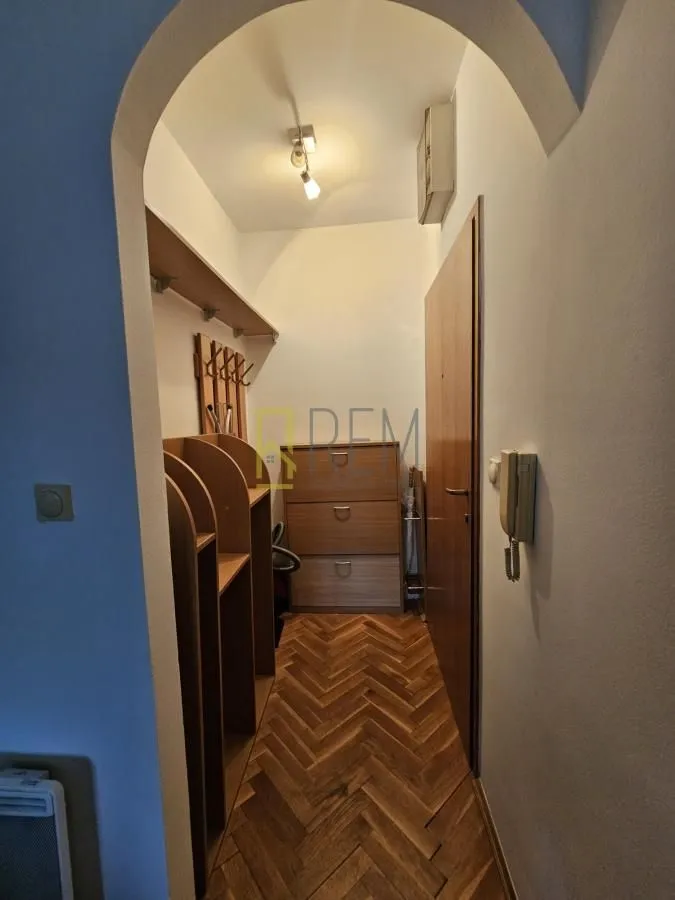 Prodaja, jednosoban stan, 42m², Zagorič, Podgorica
