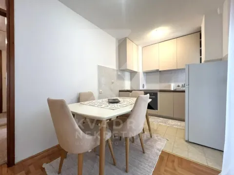 Rent, one bedroom apartment, 60m², Blok 6, Podgorica - image 3