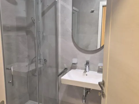Rent, apartment, 45m², Central Point, Podgorica - image 9
