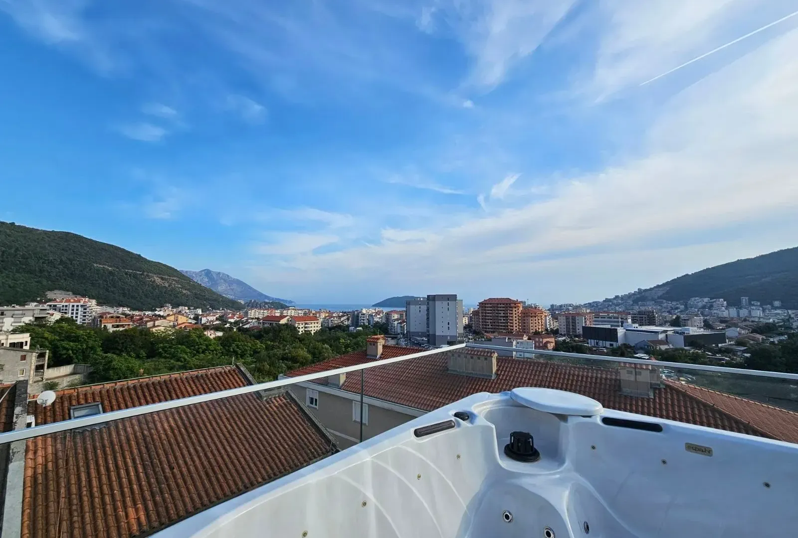 Sale, one bedroom apartment, 170m², Budva, Crna Gora