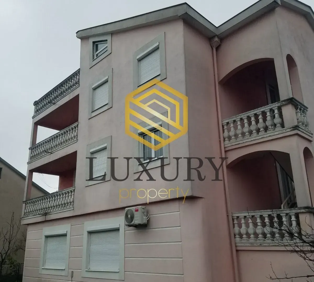 Rent, apartment, 120m², Zlatica, Podgorica