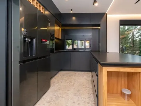 Rent, house, 182m², Donja Gorica, Podgorica - image 10