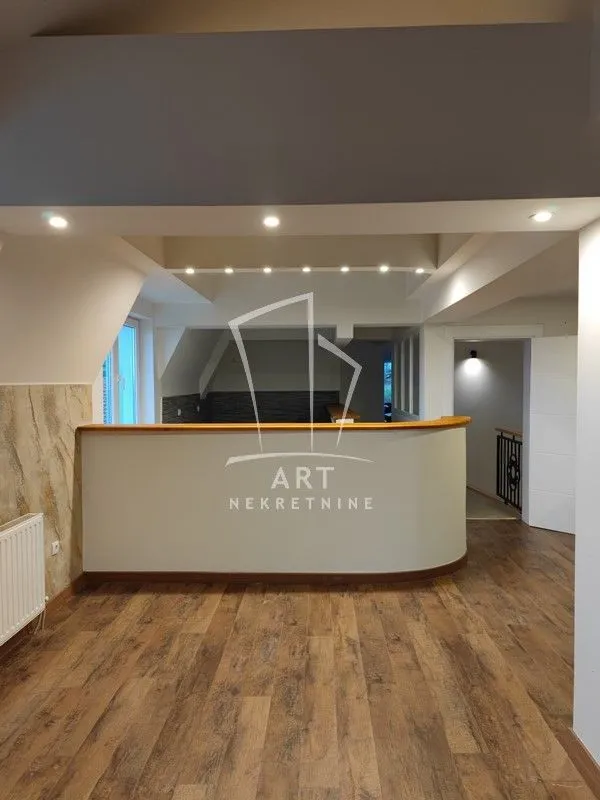 Sale, house, 600m², Višnjička Banja, Palilula Sve Podlokacije