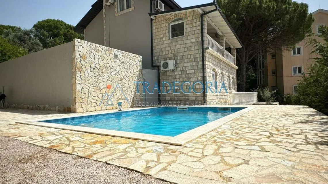 Prodaja, kuća, 320m², Bar, Crna Gora