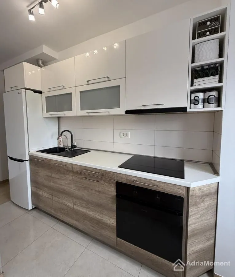 Prodaja, trosoban stan, 72m², City Kvart, Podgorica