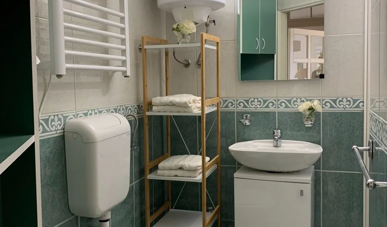 Izdavanje, trosoban stan, 110m², Gorica C, Podgorica