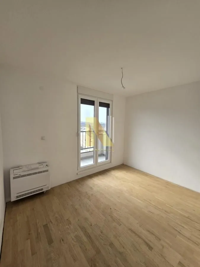 Sale, three bedroom apartment, 80m², Mišeluk, Petrovaradin