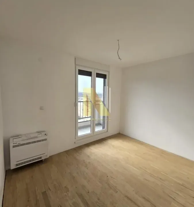 Sale, three bedroom apartment, 80m², Mišeluk, Petrovaradin