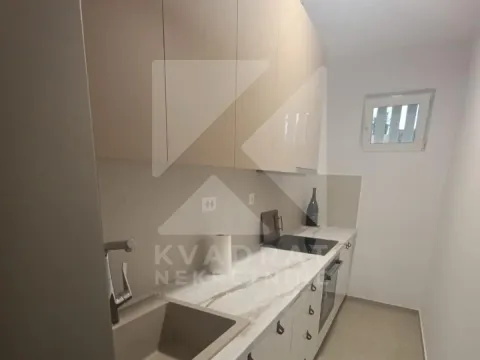 Izdavanje, dvosoban stan, 80m², Gintaš, Podgorica - image 6