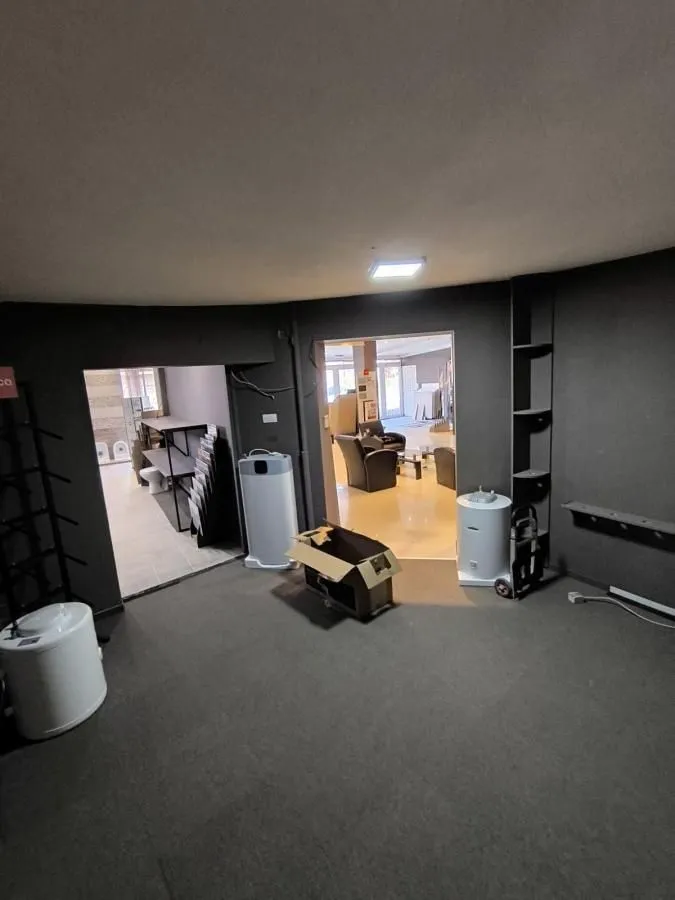 Rent, office space, 240m², Čukarica, Beograd