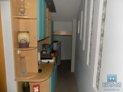 Izdavanje, poslovni prostor, 270m², 7. juli, Paraćin - image 58