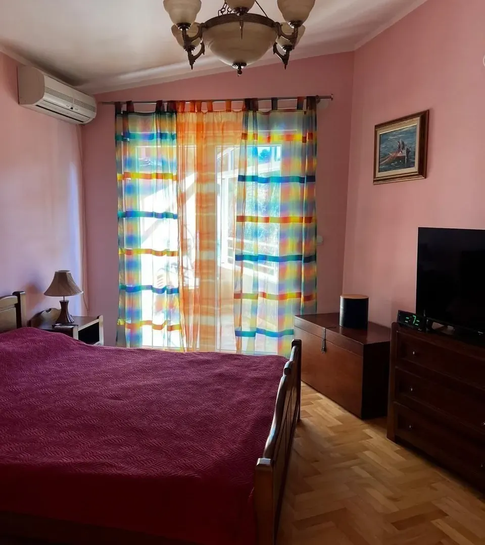 Prodaja, dvosoban stan, 73m², Đenovići, Herceg Novi