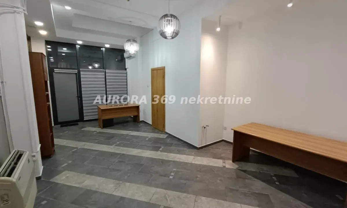 Rent, office space, 35m², Novo naselje, Novi Sad