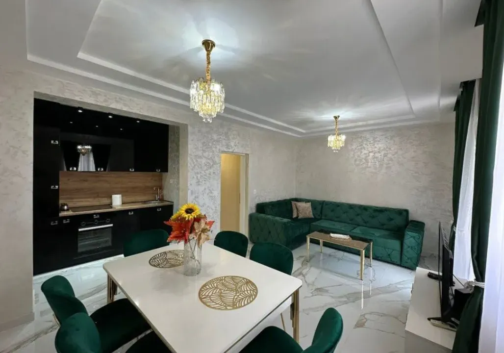 Izdavanje, dvosoban stan, 72m², Mažina, Tivat