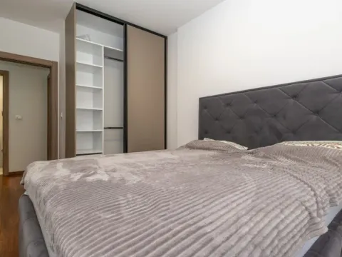 Rent, two bedroom apartment, 74m², Podgorica, Crna Gora - image 7