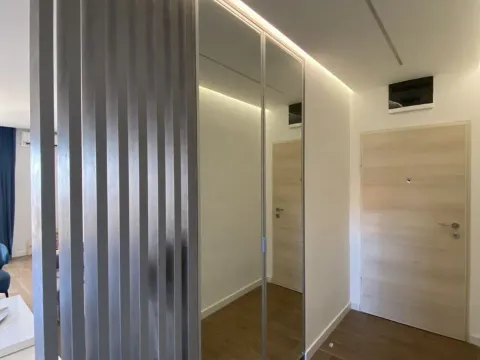 Izdavanje, dvosoban stan, 67m², Bečići, Budva - image 4