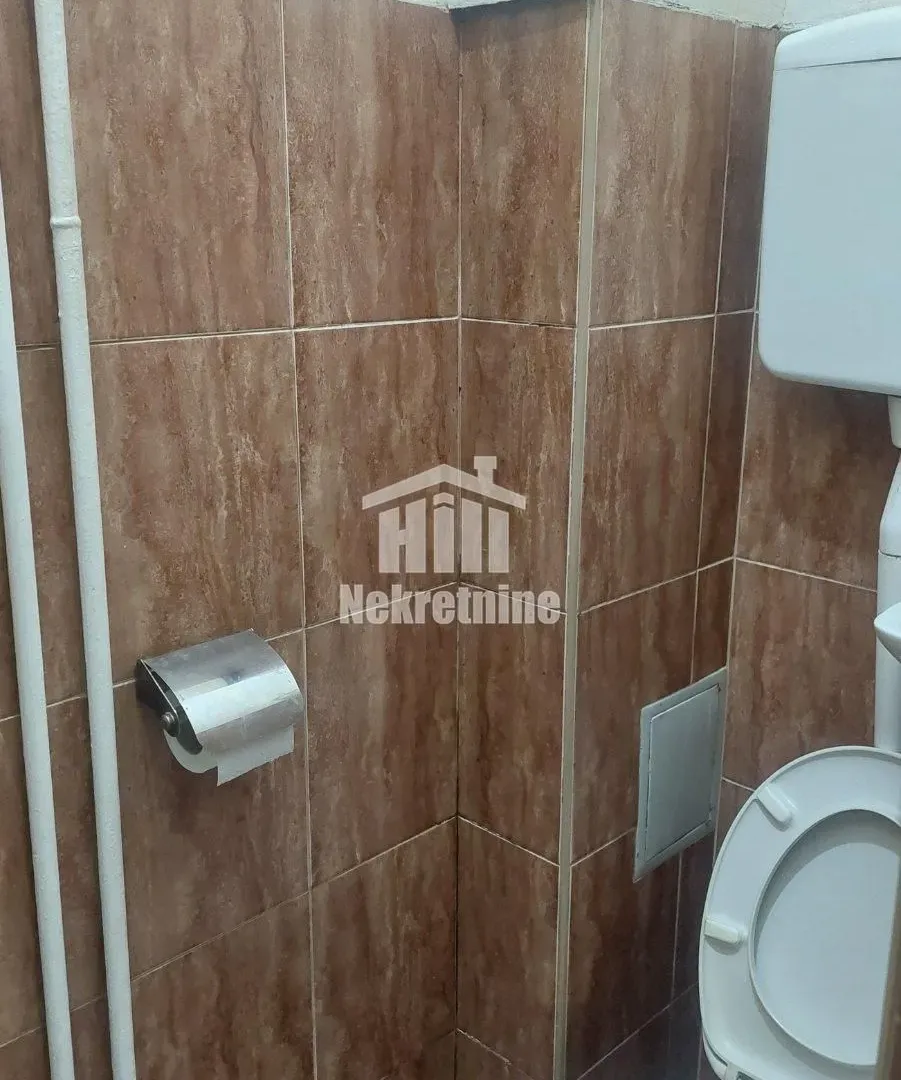 Sale, office space, 61m², Čukarica, Beograd