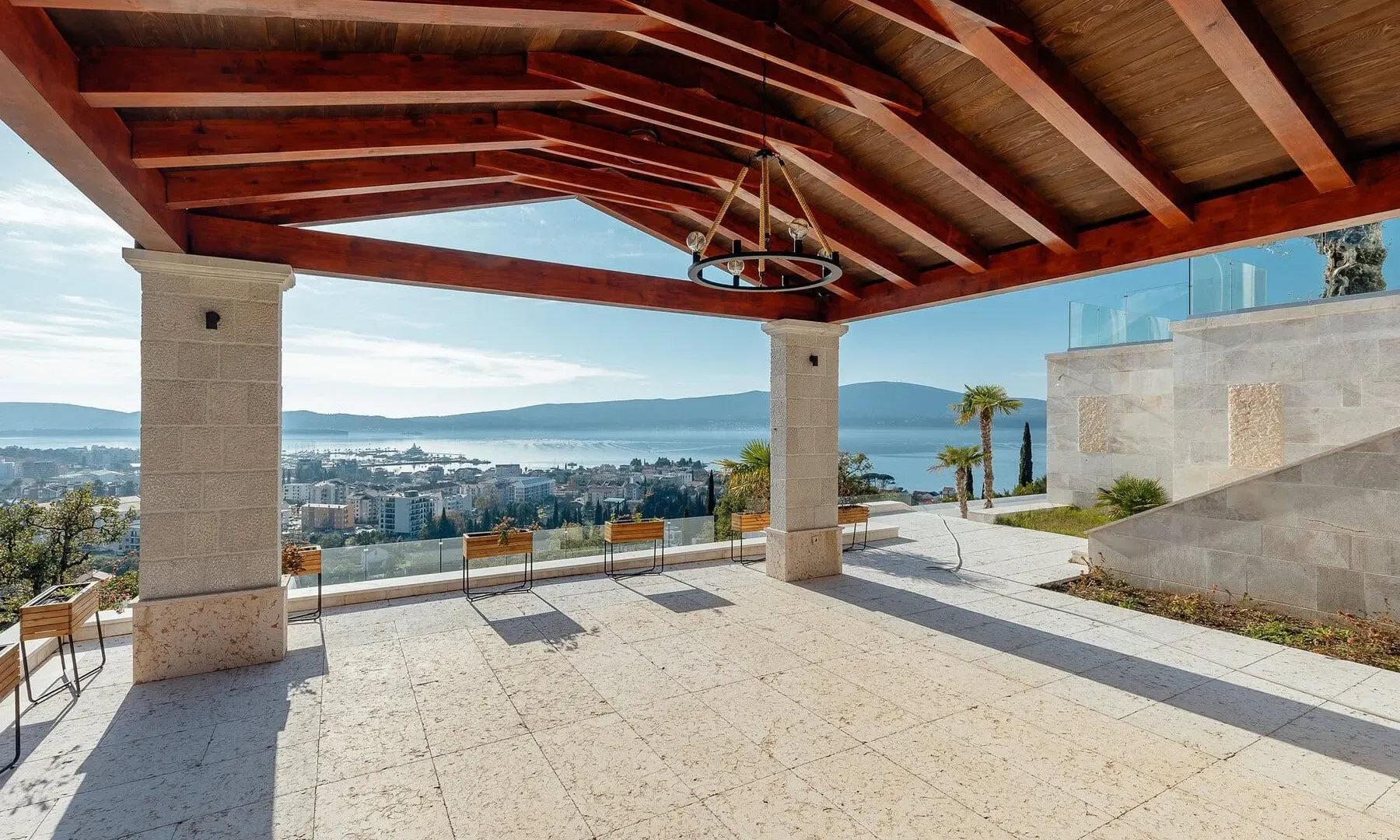 Sale, house, 1400m², Kotor, Crna Gora