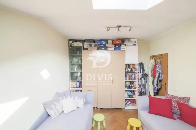 Rent, four bedroom apartment, 81m², Topličin venac, Beograd