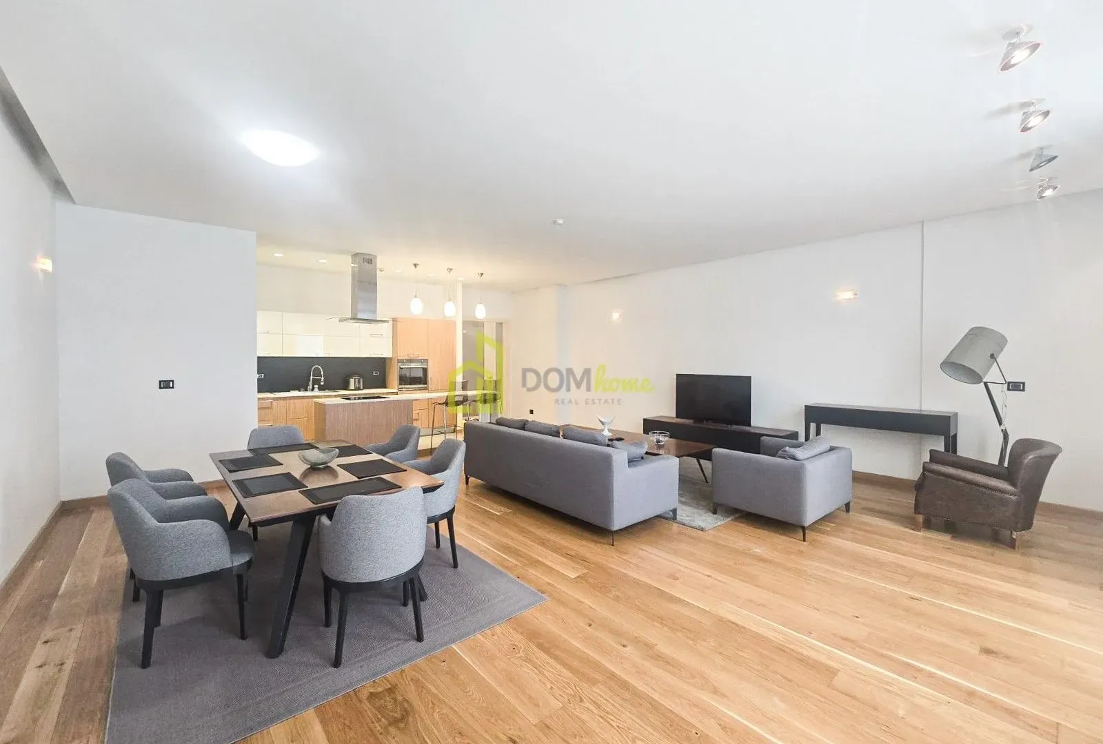 Izdavanje, dvosoban stan, 127m², Kruševac, Podgorica