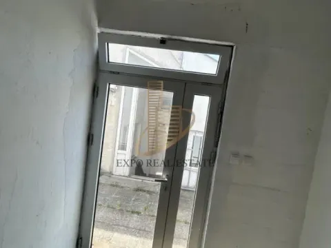 Izdavanje, poslovni prostor, 180m², Autokomanda, Voždovac Sve Podlokacije - image 9