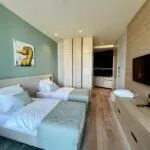 Sale, studio apartment, 41m², Bečići, Budva - image 11