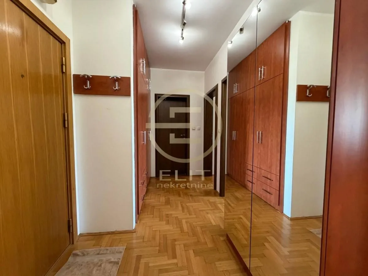 Prodaja, stan, 62m², Sajam, Novi Sad Sve Podlokacije