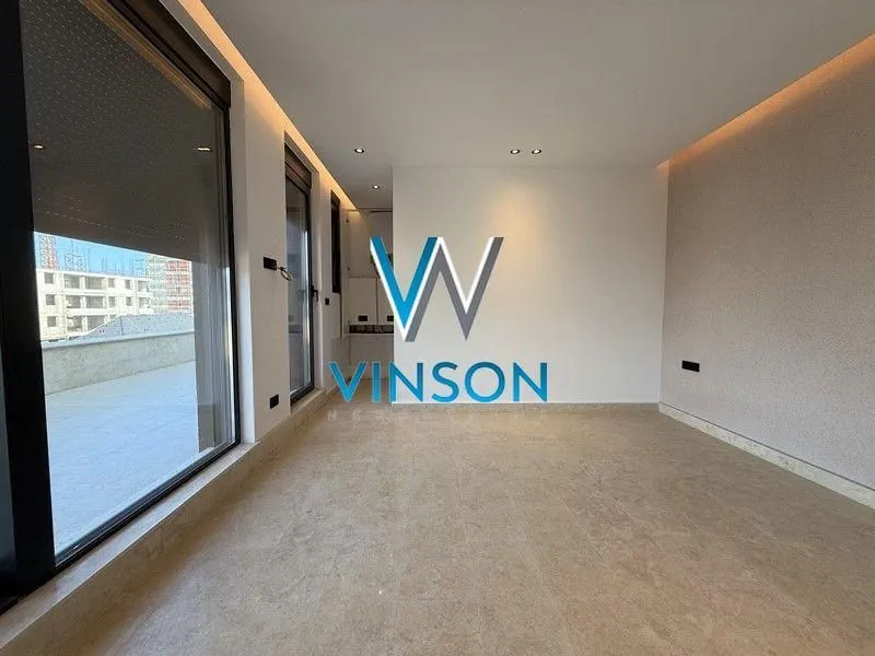 Prodaja, četvorosoban stan, 310m², Centar, Zlatibor