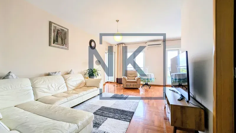 Izdavanje, trosoban stan, 103m², Tuški Put, Podgorica