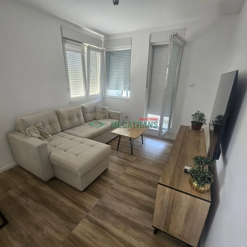 Izdavanje, dvosoban stan, 41m², Adice, Novi Sad Sve Podlokacije