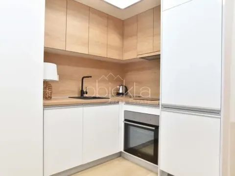 Prodaja, stan, 43m², Tivat, Crna Gora - image 3