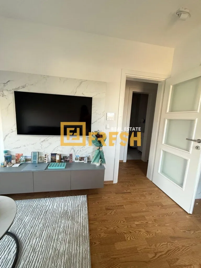 Izdavanje, jednosoban stan, 35m², City Kvart, Podgorica