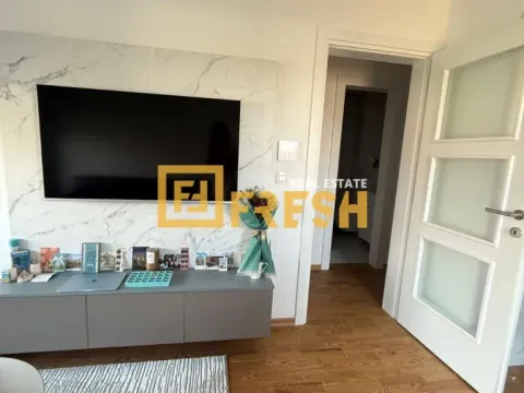 Izdavanje, jednosoban stan, 35m², City Kvart, Podgorica - image 2