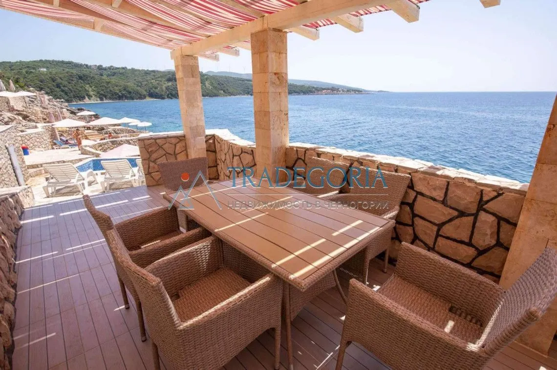 Prodaja, stan, 85m², Dobra Voda, Bar