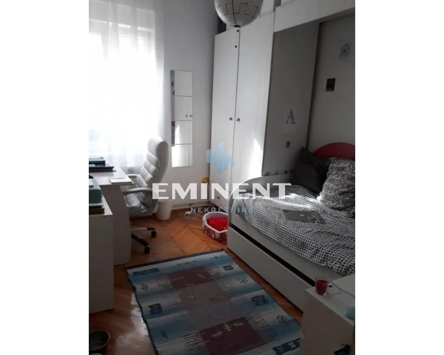 Rent, two bedroom apartment, 41m², Kalenić Pijaca, Vračar Sve Podlokacije