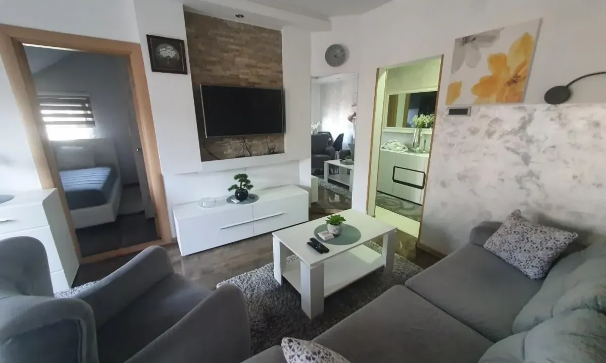 Rent, two bedroom apartment, 43m², Bulevar Evrope, Novi Sad Sve Podlokacije