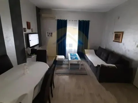 Sale, two bedroom apartment, 72m², Centar, Tivat