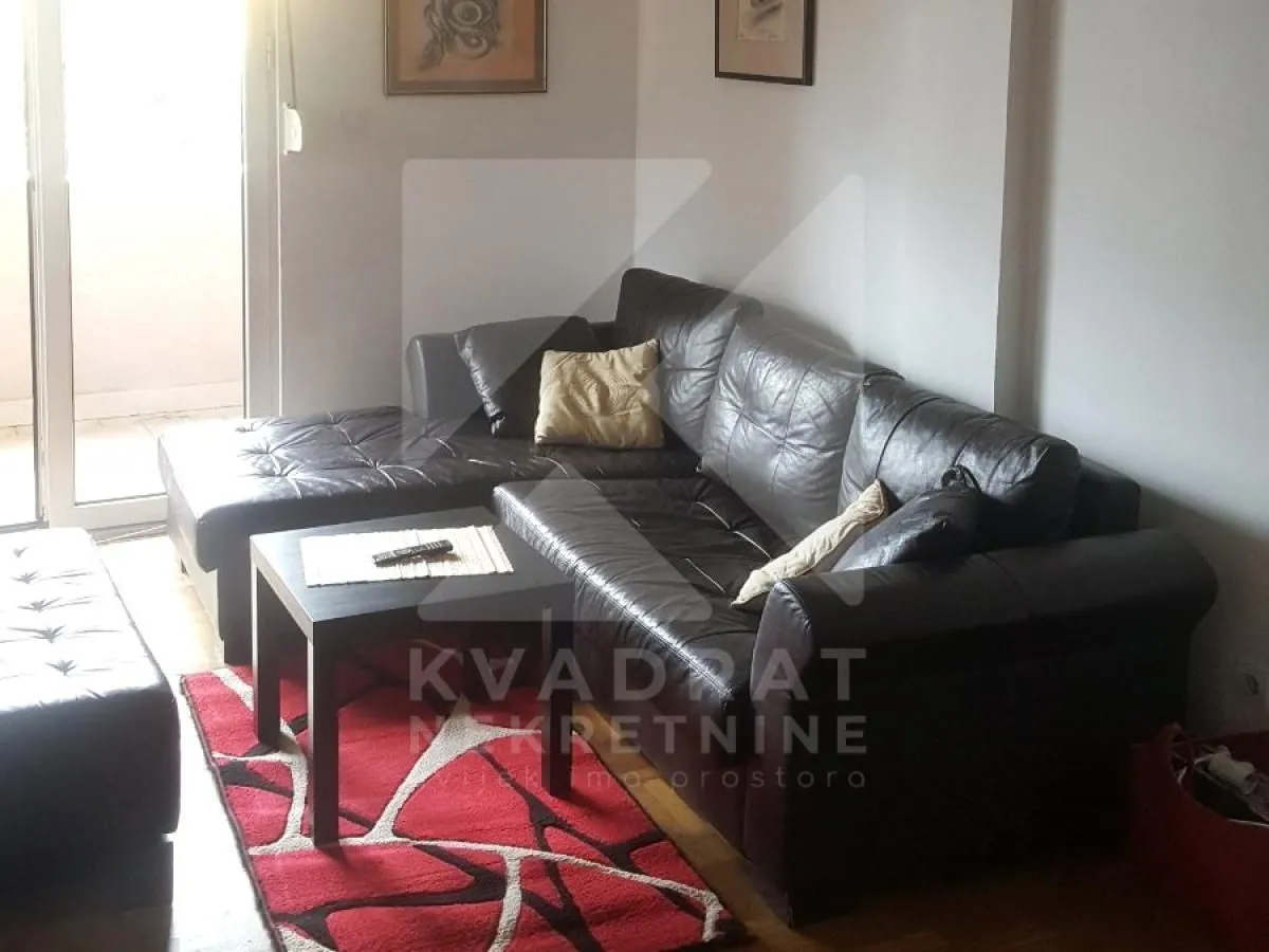 Izdavanje, jednosoban stan, 53m², Pobrežje, Podgorica