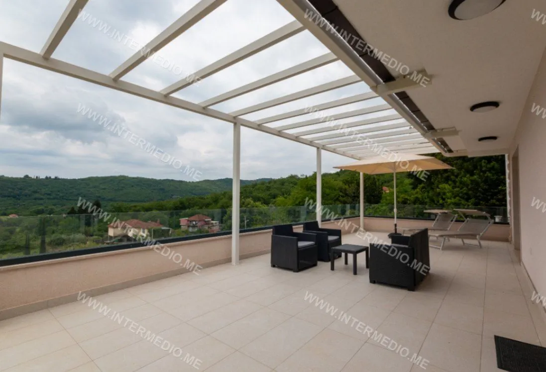 Prodaja, kuća, 220m², Zelenika, Herceg Novi