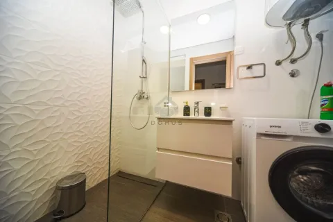 Izdavanje, jednosoban stan, 49m², Master Kvart, Podgorica - image 8