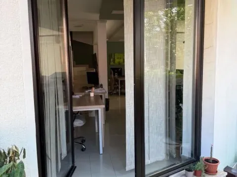 Rent, office space, 235m², Voždovac Sve Podlokacije, Beograd - image 3