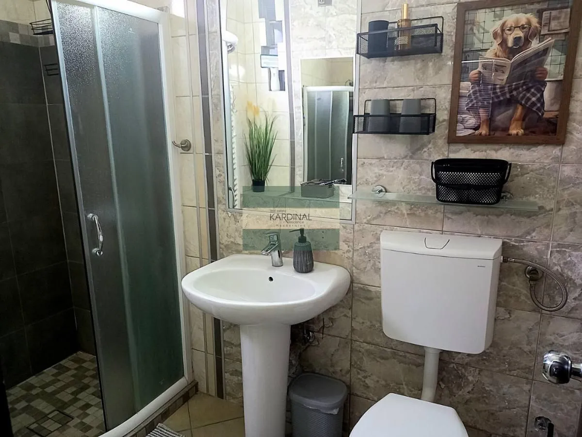 Izdavanje, kuća, 120m², Grošnica, Kragujevac