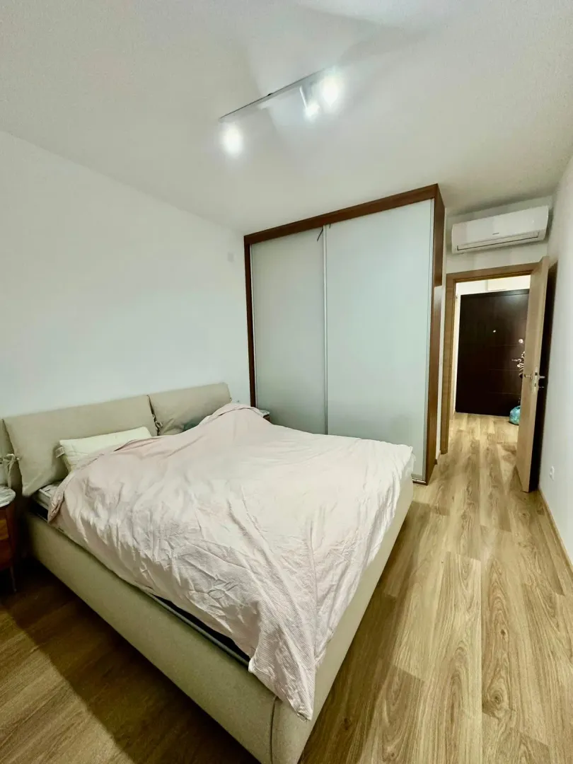 Rent, one bedroom apartment, 43m², Boreti, Budva