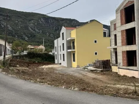 Sale, three bedroom apartment, 87m², Škaljari, Kotor