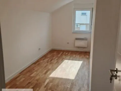 Prodaja, jednosoban stan, 36m², Grbavica, Novi Sad Sve Podlokacije - image 4