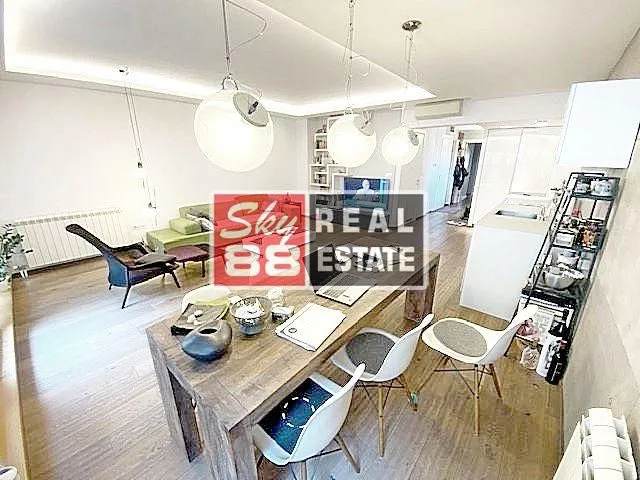 Sale, four bedroom apartment, 115m², Kalenić Pijaca, Vračar Sve Podlokacije